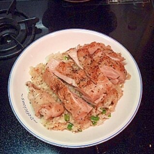 ガッツリ食べたい時に、鶏もも肉ステーキ丼